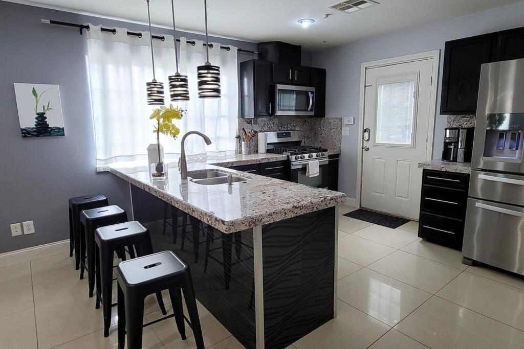 K - Fully Remodeled And Professionally Decorated Las Vegas Exterior foto